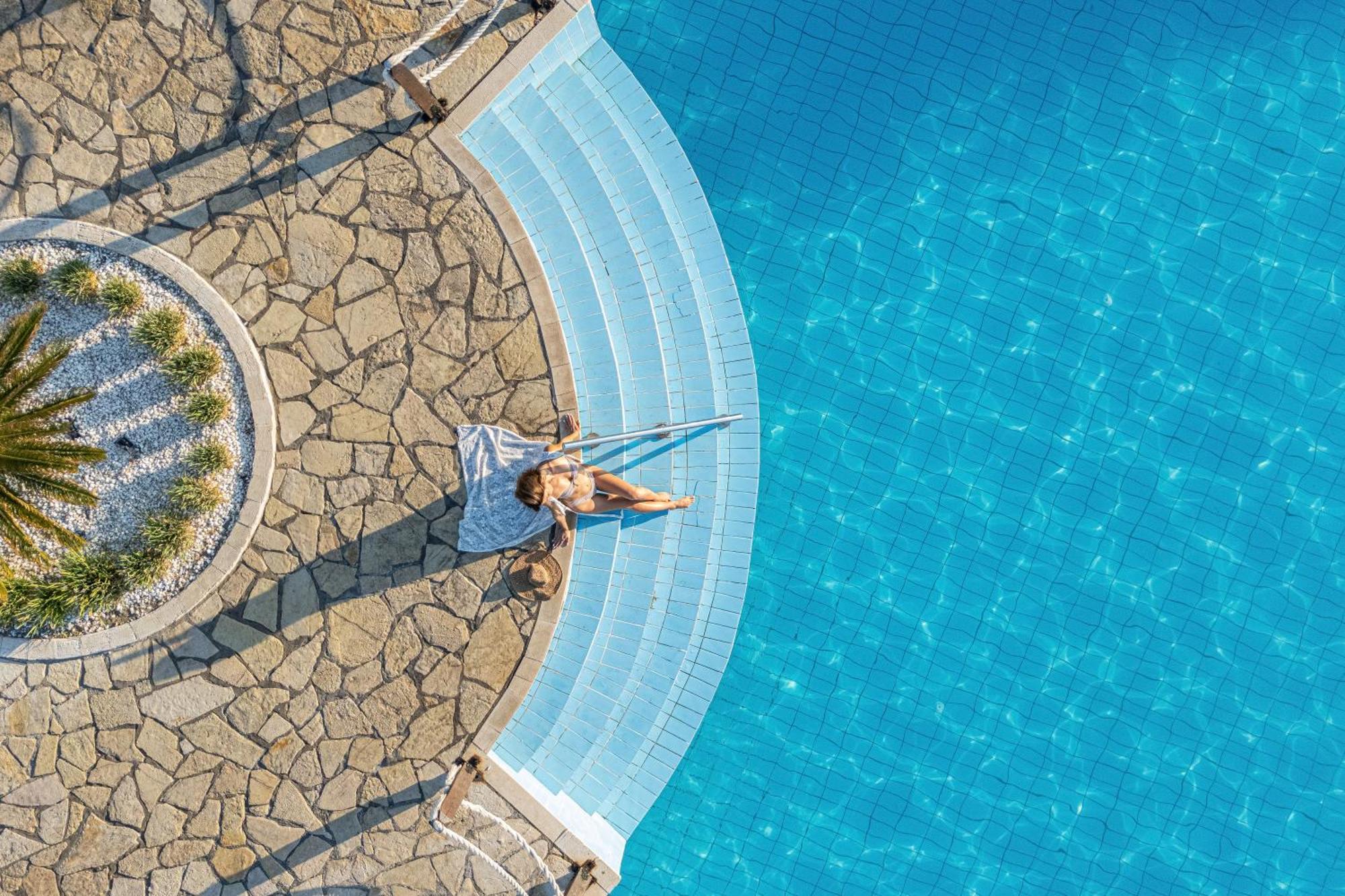 Roda Beach Resort & Spa Exterior foto