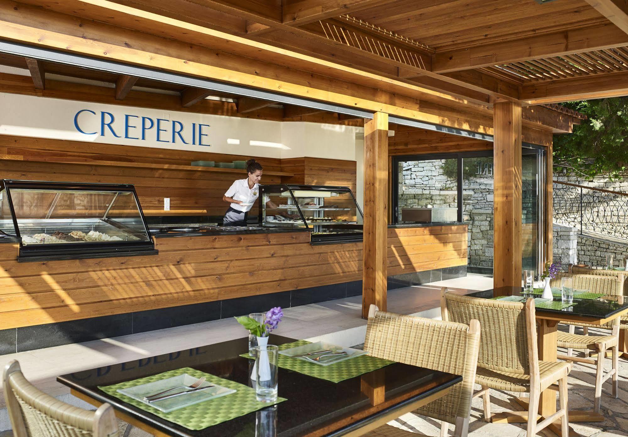 Roda Beach Resort & Spa Exterior foto